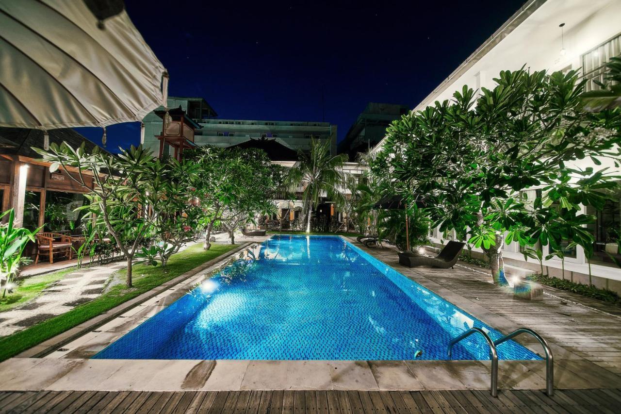 Easy Surf Camp Hotel Kuta Lombok Exterior foto