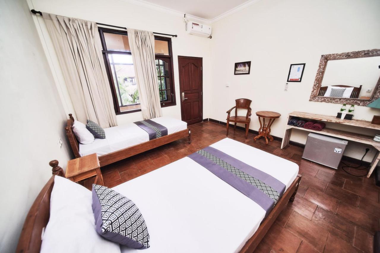 Easy Surf Camp Hotel Kuta Lombok Exterior foto